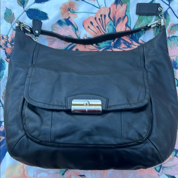 Great condition Coach - Picture 5 of 10